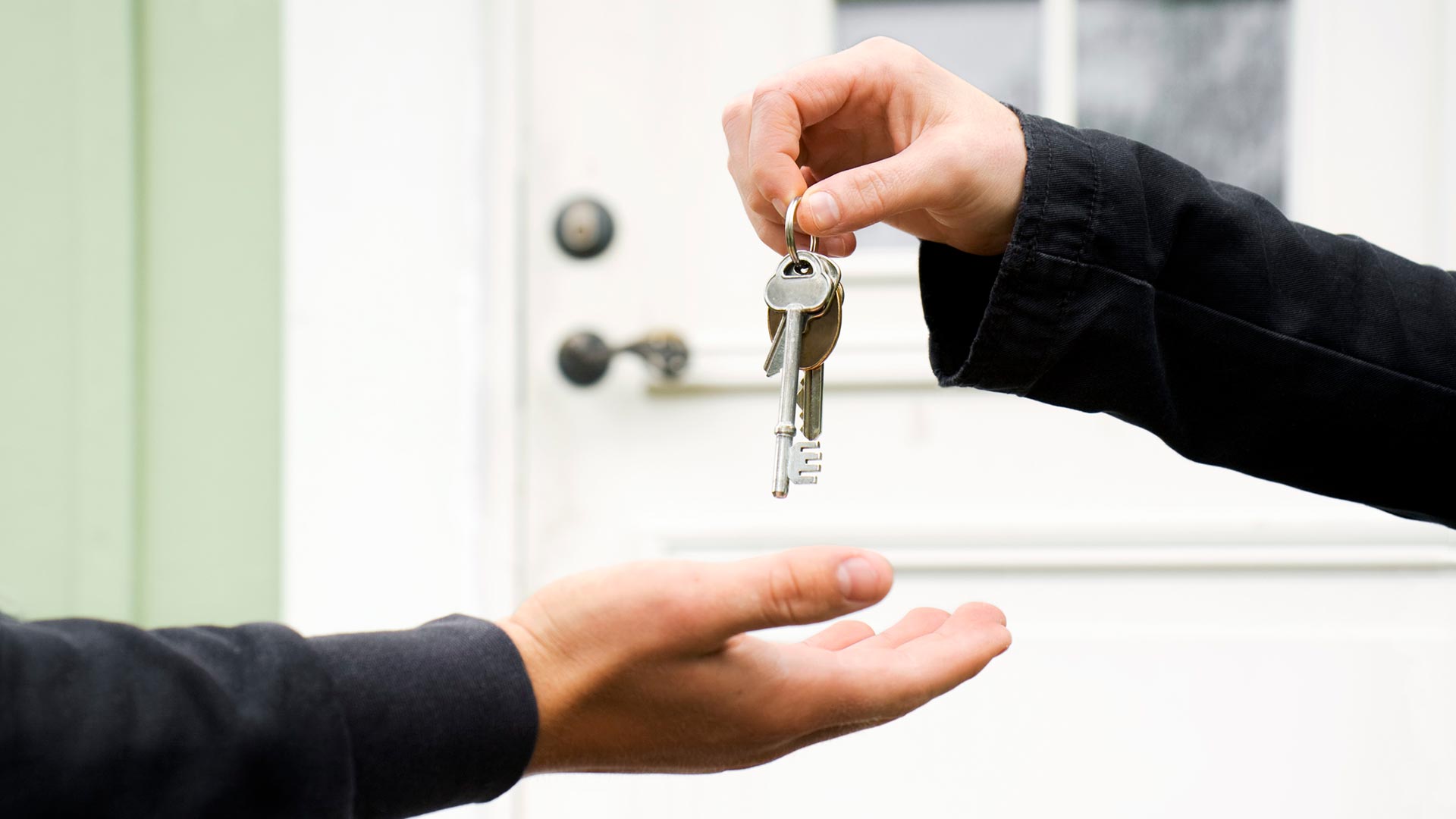 10 Ways the iovox App Helps Realtors Sell More